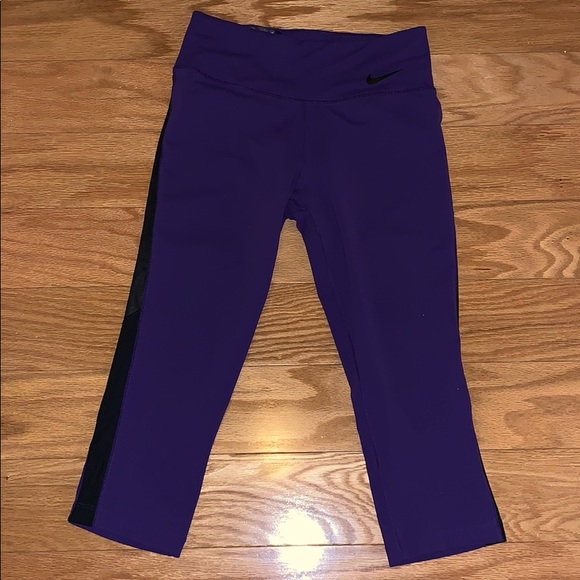 Nike Pants - Nike Capri dri fit
